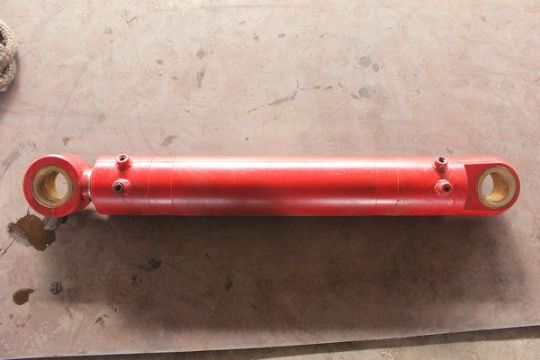 點擊查看詳細信息<br>標題：220截割頭伸縮油缸 閱讀次數(shù)：1769